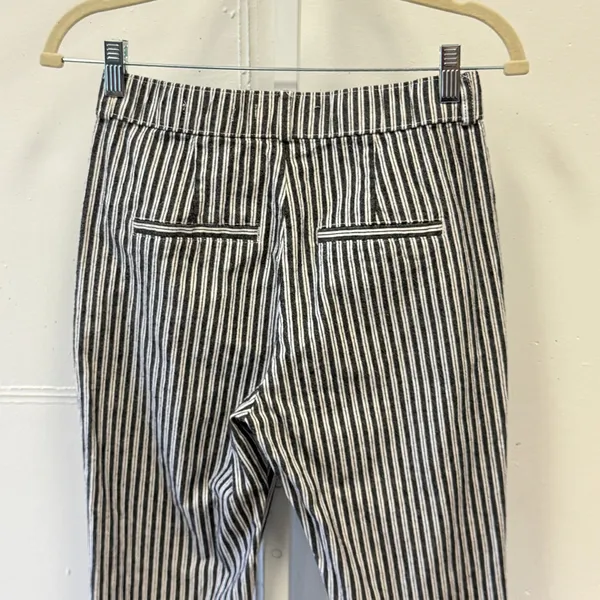 Hollister Ultra High-Rise Striped Tapered Pants Gray White Small Contemporary - Image 5