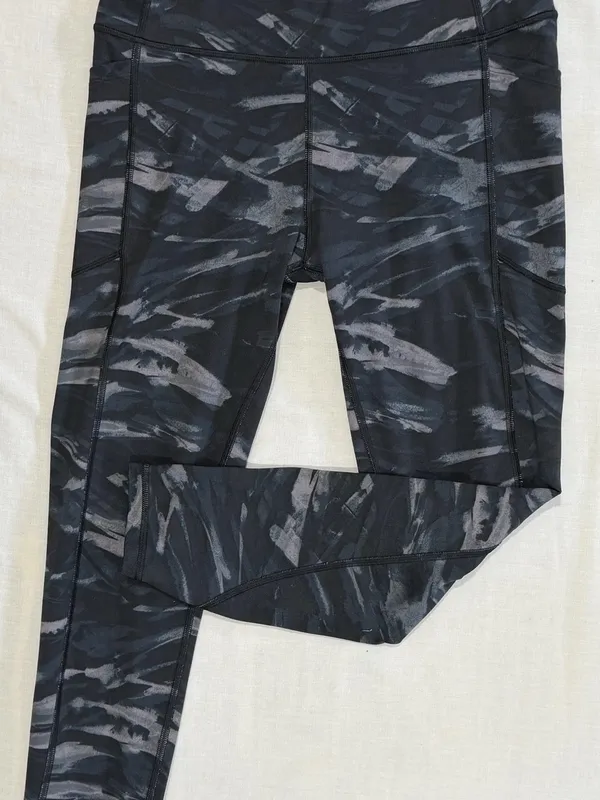 Victoria's Secret Leggings High Waist Women’s Black Cloud Pockets Workout - Image 2