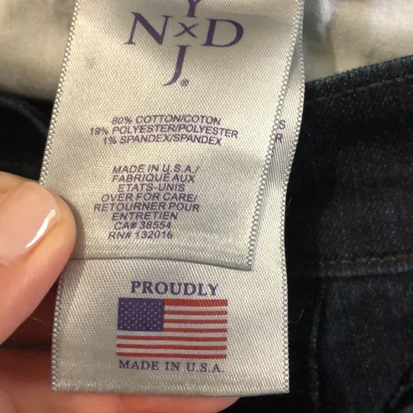 NYDJ Shorts Size 2 EUC - Image 4