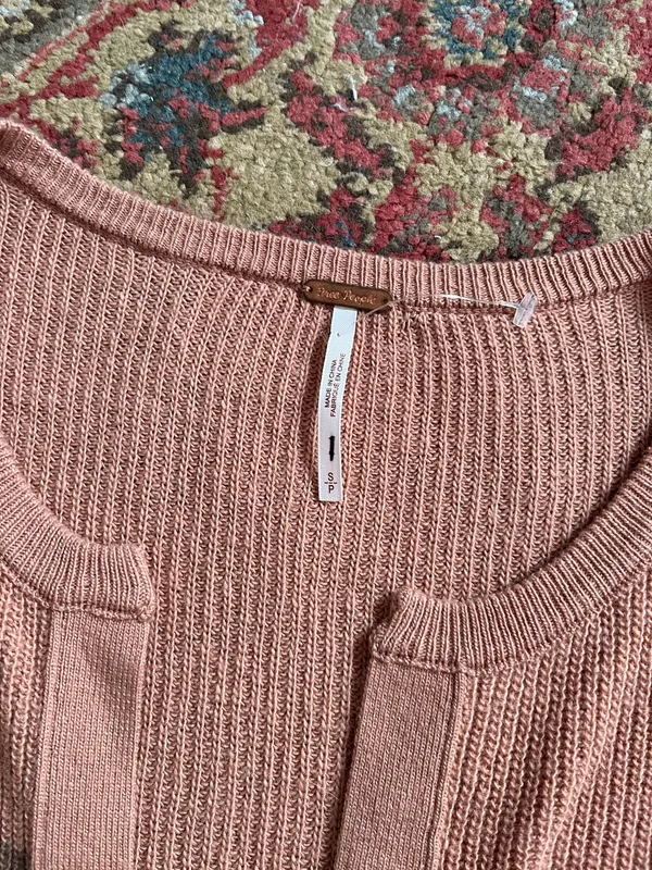 Free People NWOT  Sweater - Image 3
