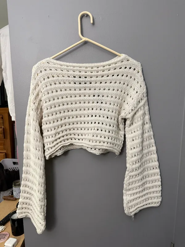 Amazon Sweater Knit Cropped - Image 3