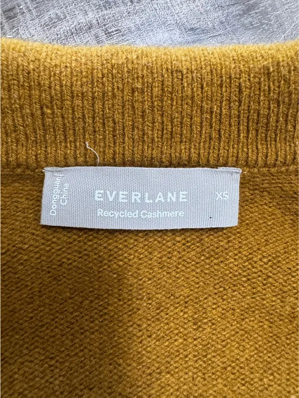 Everlane Cashmere Sweater - Image 5