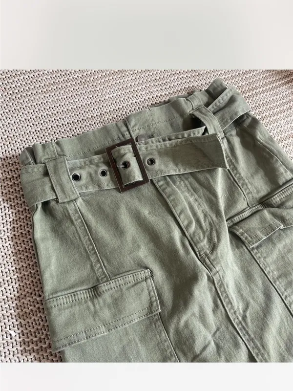Tinseltown Olive Utility cargo Mini Skirt with Belted Waist - Image 2