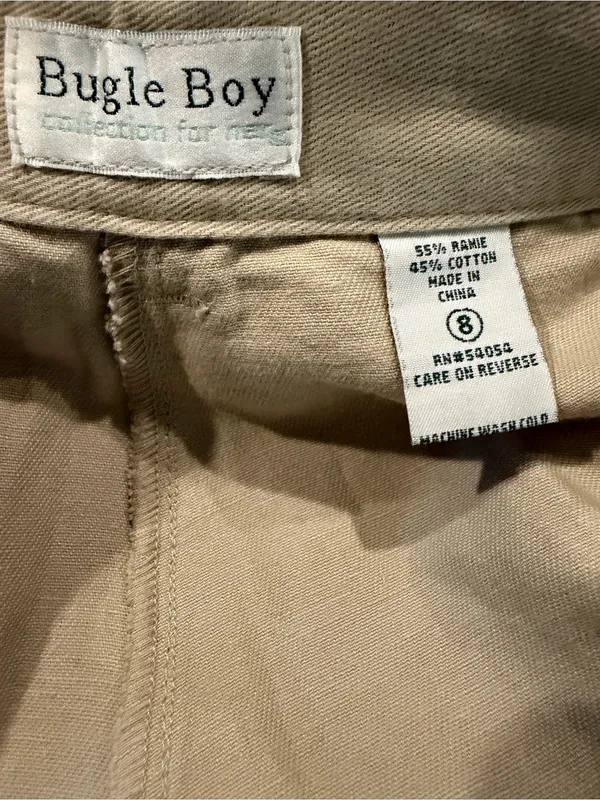 NWT Vintage 90's Bugle Boy‎ High-Waist Pleated Women's Shorts in Tan Size 4 - Image 4