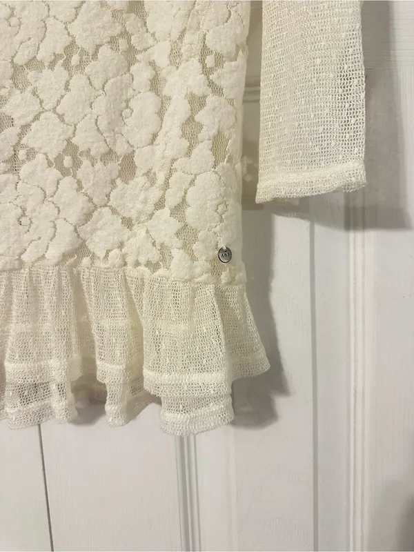 Abercrombie & Fitch Cream Lace Peplum Blouse, Large - Image 3