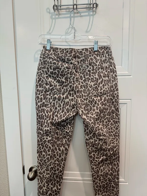 Nine West leopard pants - Image 5