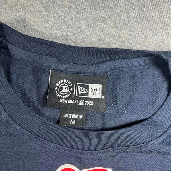 New Boston Red Sox Woman’s Medium 9x World Series Champions Woman Cropped TShirt - Image 4