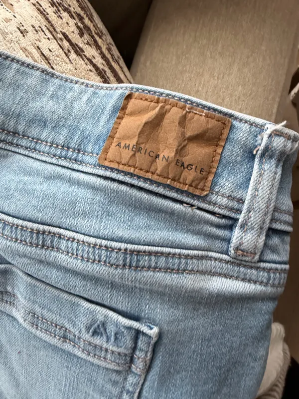 American Eagle Kick Boot Cargo Flare Jeans Size 14 Short Light Wash - Image 4