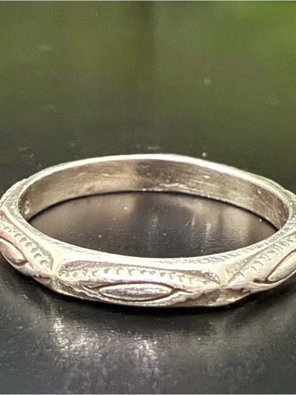 Vintage 925 Sterling Silver Southwestern Skinny Stackable Ring Size 9 - Image 4