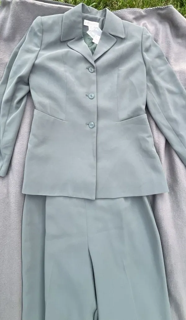 Petite Sophisticate Sea Green Pant Suit Set Size 6 - Image 3