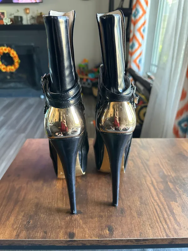 Platform Boots Black Size 8.5 - Image 6