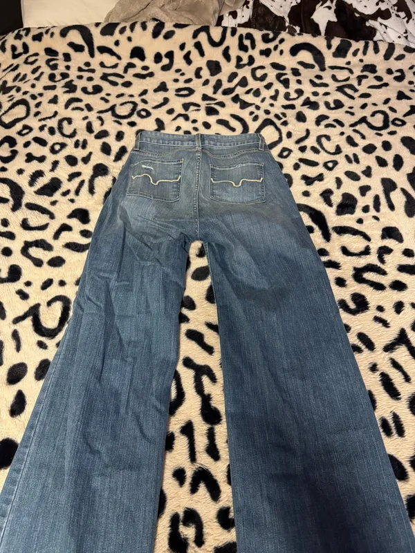 Light wash Olivia Kimes Jeans 4/34 - Image 2
