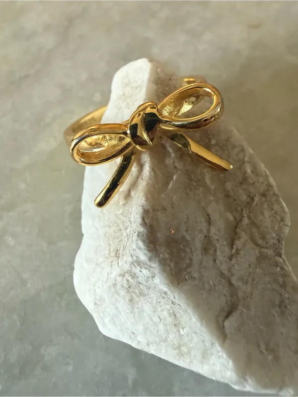 Bow Ring S925 Gold Plated Size 6.5 - Image 2