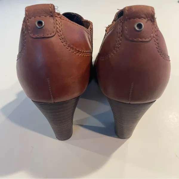 Clark’s Artisan Tige De Cuir Booties Boots Women’s Size 7M Active Air Brown - Image 3