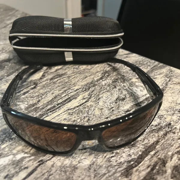 Hobie Black Polarized Sunglasses - Image 8