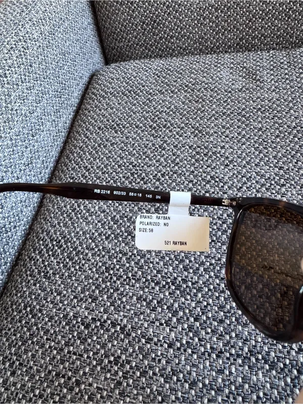 Ray-Ban Tortoise Frame Sunglasses with Brown Lenses NWT - Image 7