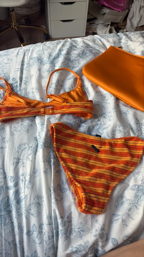 Triangl Bikini - Image 2