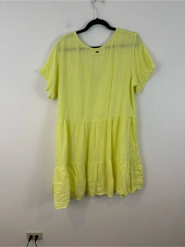 Ripcurl Lightweight Yellow V-Neck Gauzy Short Sleeve Tiered Mini Dress Size 2XL - Image 7