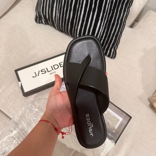 Brand New leather J slides size 7 1/2 - Image 2
