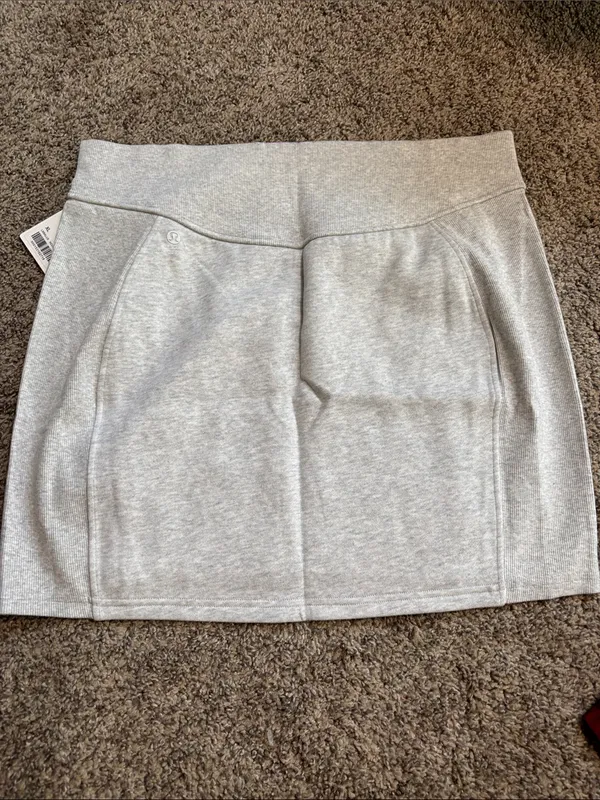 Lululemon Scuba HR Skirt size XL NWT - Image 4