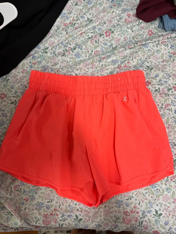 Xersion Bright coral running shorts S - Image 3