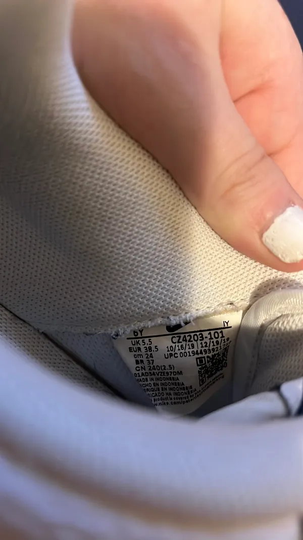 Nike Air Force 1 - Image 9