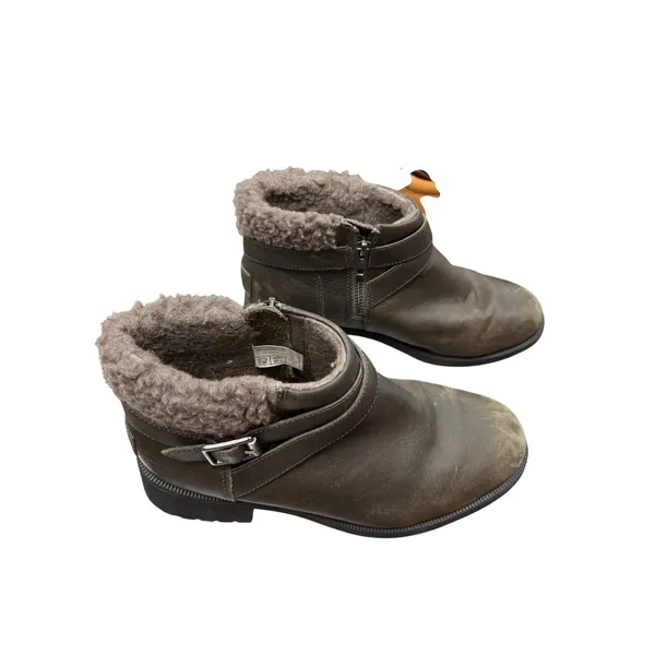 UGG Brown Leather Ankle Boots With Shearling Lining Womens Size 8 SKU 9972 - Image 3