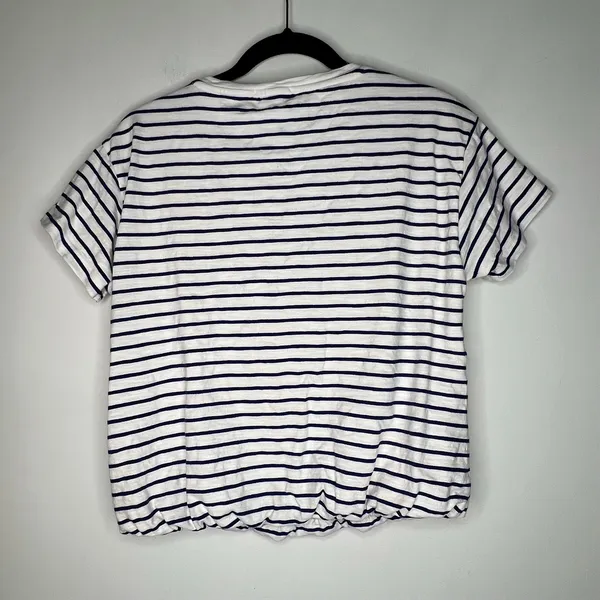 Evereve Stripe Bubble Hem T-Shirt Size Small - Image 4