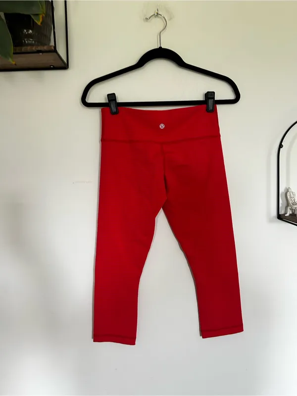 Lululemon Striped‎ Cropped Leggings Size 6 - Image 2