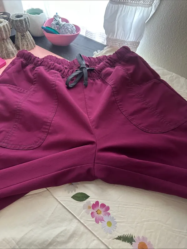 Ladies Burgundy Scrub Pants Sz S by Scrubstar - Image 5