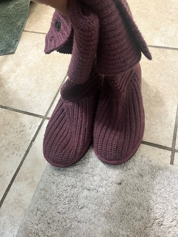UGG Sweater - Image 3