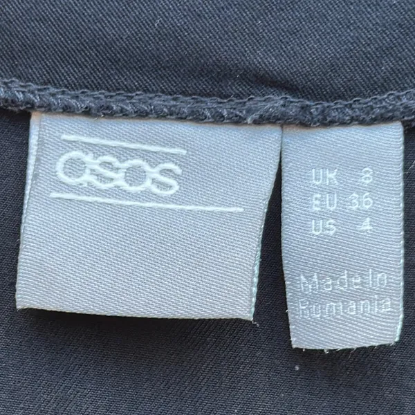 ASOS Black Button-Up V Neck Short Sleeve Women's Top size 4 - Image 10