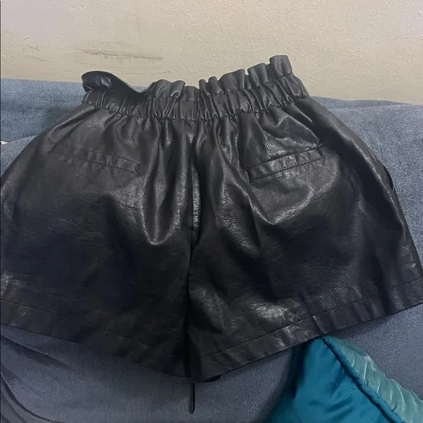 Black faux Leather Women Shorts XS - Image 5