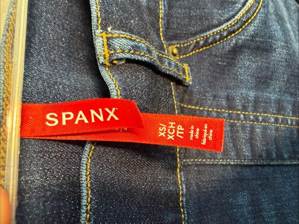 SPANX Bootcut Flare Jeans Medium Wash XS‎ - Image 2