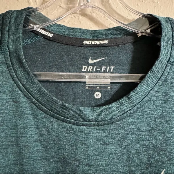 Nike Dri-Fit Long-sleeve Shirt - Image 5
