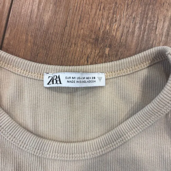 ZARA WOMEN'S RIBBED HIGH NECK TANK CROP TOP SLEEVELESS TAN SIZE M - Minimalist - Image 4