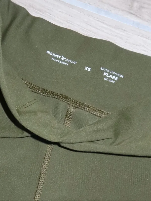 Old Navy Olive High-Rise Flare Leggings - Image 6