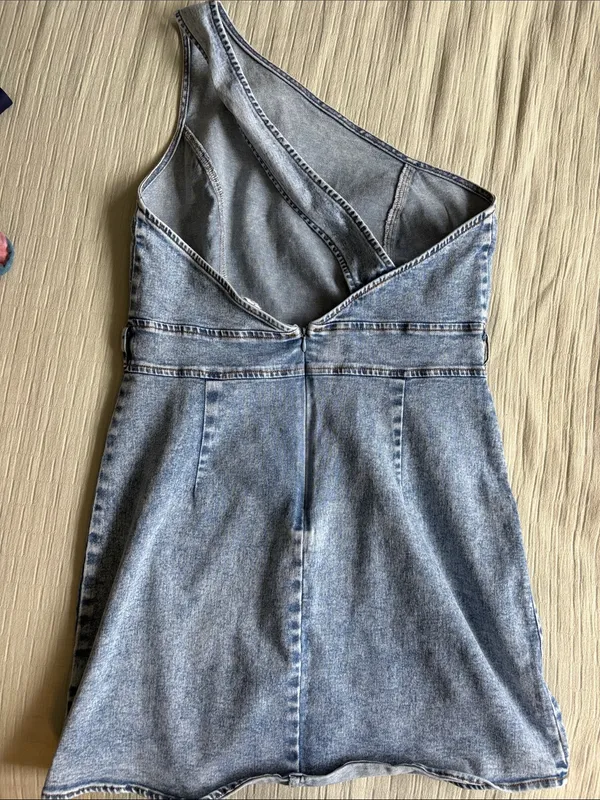 Le Lis Light Blue One-Shoulder Denim Dress - Image 5