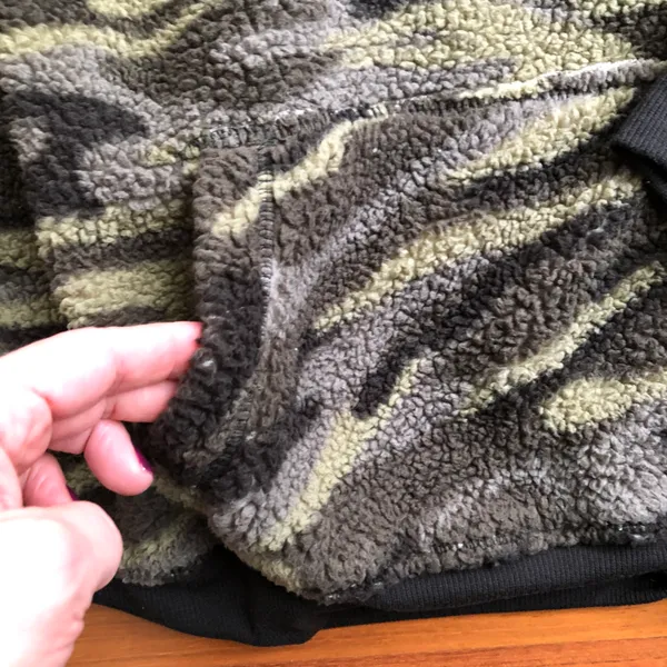 Camo Sherpa Quarter Zip S/M - Image 5