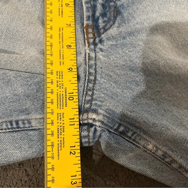 Old Navy Mom’s jeans Light Blue Straight Leg Women’s Jeans size 6 - Image 6