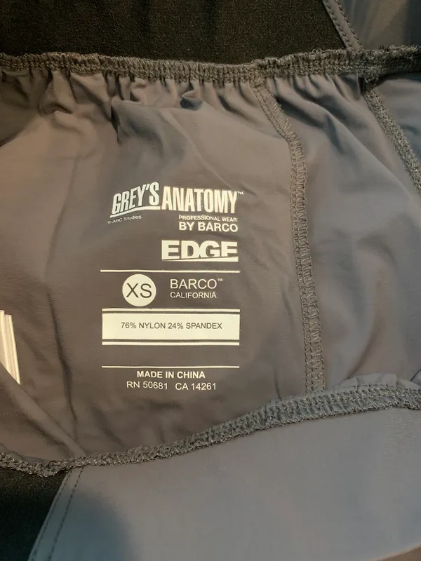 Grey’s Anatomy Scrub Set - Image 5