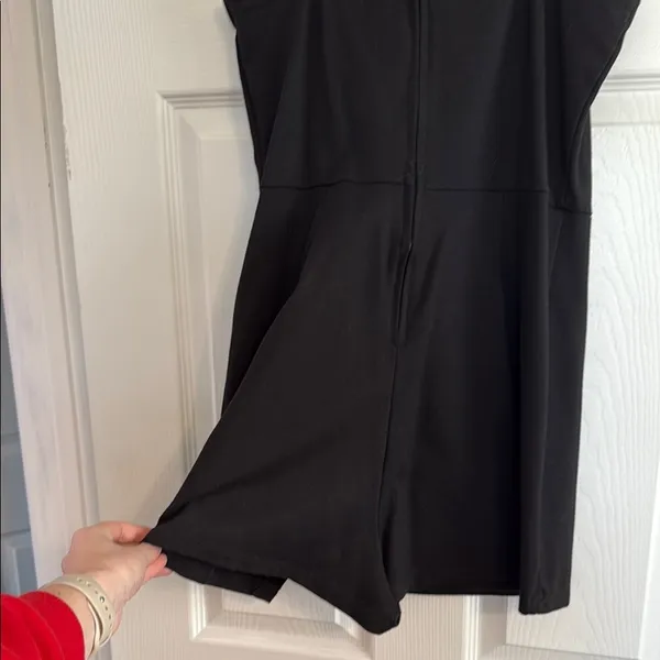 Elegant Black Women's Dress - Image 4