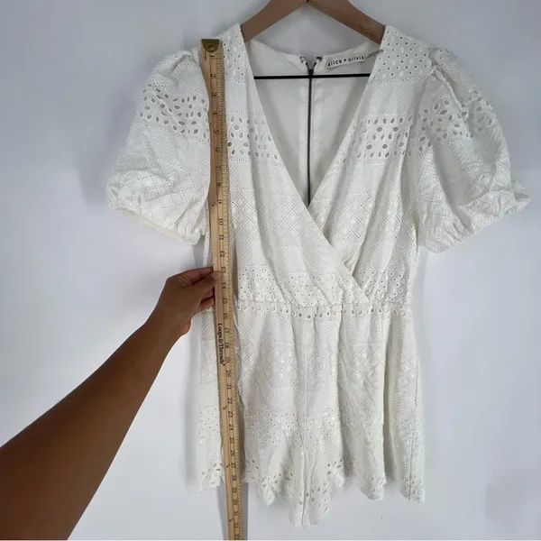 Alice + Olivia Eyelet Lace Romper Wrap‎ Puff Sleeve White Exposed Zipper Size 6 - Image 11