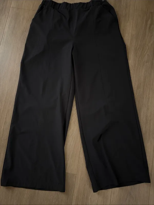 Fabletics Downtown Wide-Leg Pull-On Pants in Dark Charcoal - Image 5