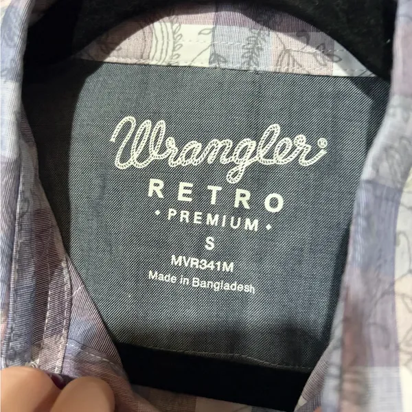 Wrangler button down - Image 3