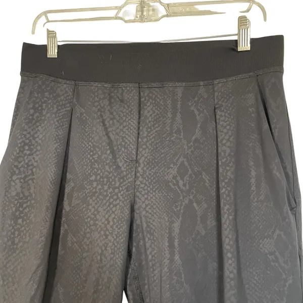 Lululemon Street To Studio Pant II Black Snakeskin Python Print Joggers Womens M - Image 3