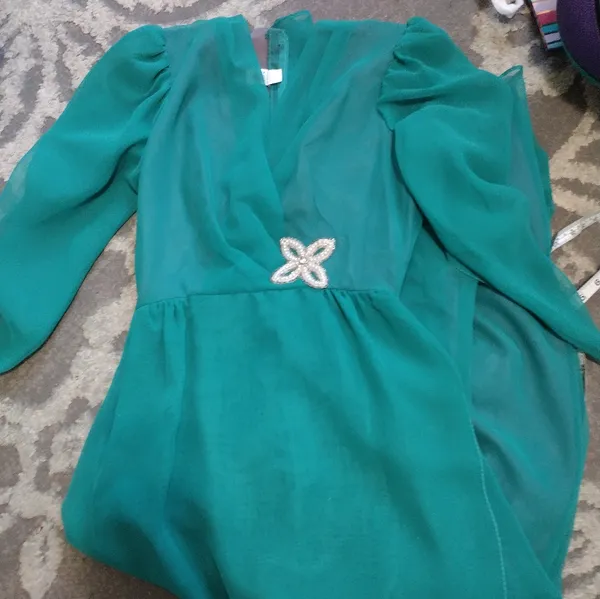 Stunning vintage Green Formal dress - Image 9