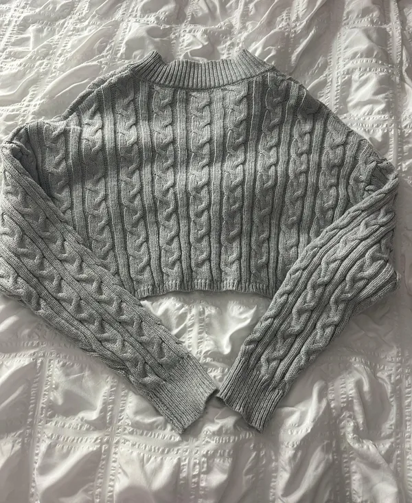 Sweater - Image 5