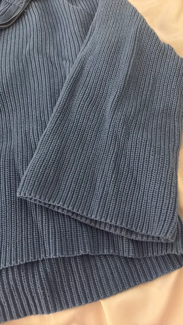Edikted Amour zip blue knit sweater - Image 3