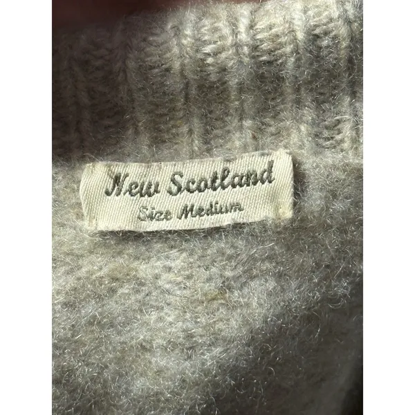 New Scotland 100% Cashmere Sweater Women’s Size M Beige Pullover Knit - Image 3